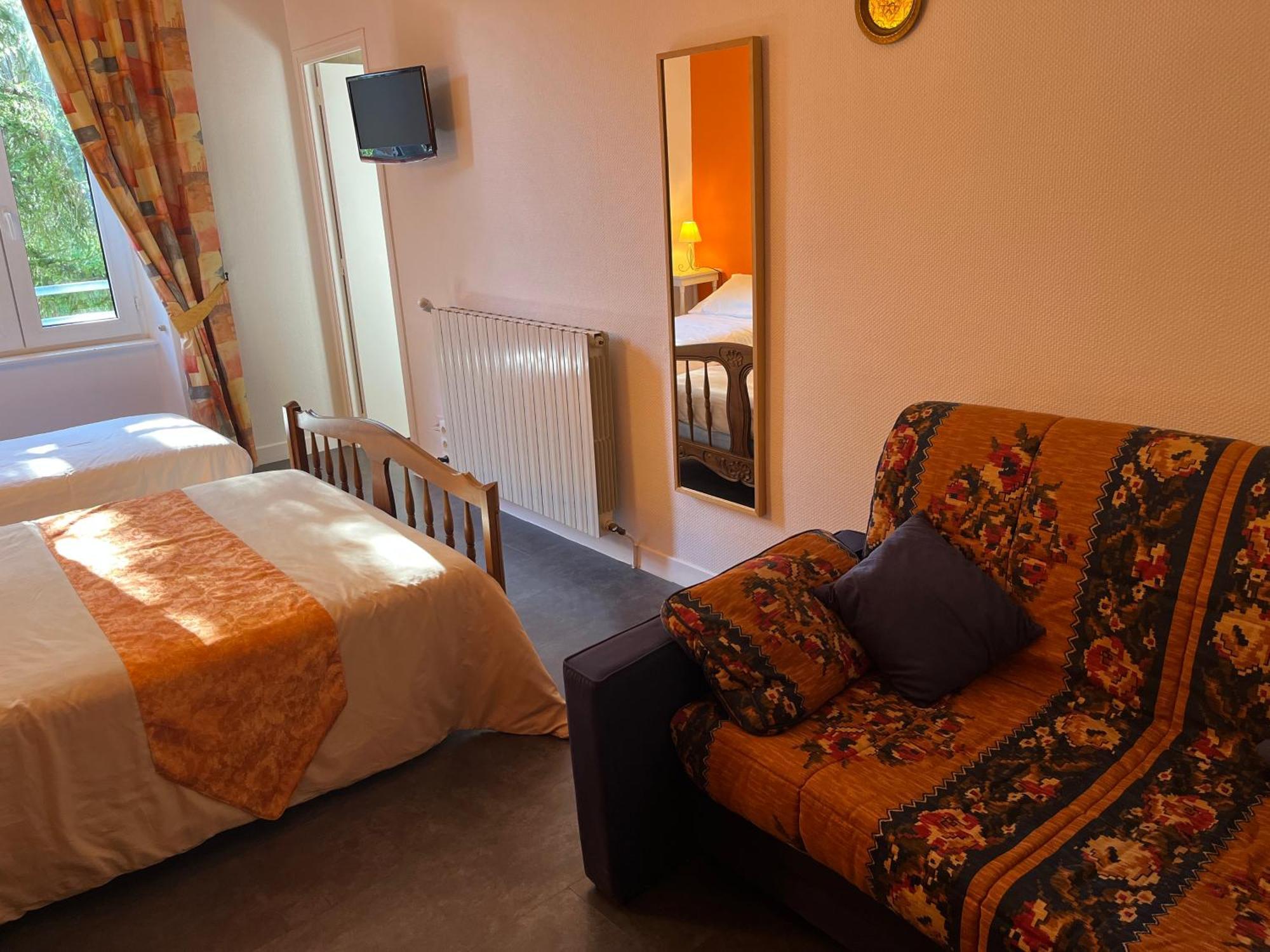 Chateau Lou Cante Perdrix La Vernarede 外观 照片