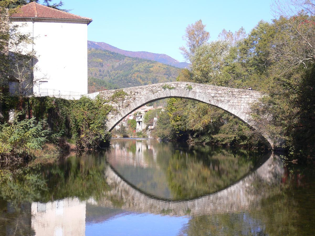 Chateau Lou Cante Perdrix La Vernarede 外观 照片